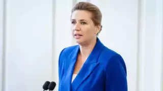 Primera ministra danesa Mette Frederiksen sufre violenta agresión en Copenhague