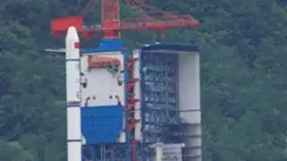 Francia y China lanzan satélite que busca convertirse en un hito en la exploración del universo