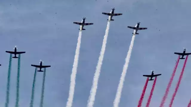 Aeronaves mexicanas durante el desfile del 16 de septiembre