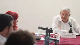 Presidente Andrés Manuel López Obrador concluye gira de salud en Quintana Roo y Campeche