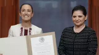 ¡Histórico! Claudia Sheinbaum recibe constancia como primera presidenta electa de México