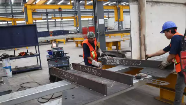 El reporte respecto a abril reveló un crecimiento de 3.7% en plazas laborales