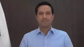Mauricio Vila deja la gubernatura de Yucatán, va al Senado; lo suple María Fritz