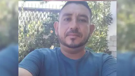 Alberto Yovani salió de su casa en la colonia Fertimex hacia una obra en Centenario, Escárcega, y no ha regresado.