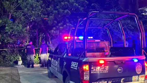 Autoridades policiacas se trasladaron a la Supermanzana 107 en Cancún Autoridades policiacas se trasladaron a la Supermanzana 107 en Cancún