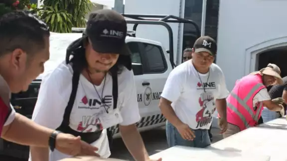 Al INE le hacen falta más de 5 mil 300 personas para completar las mesas de votación Al INE le hacen falta más de 5 mil 300 personas para completar las mesas de votación
