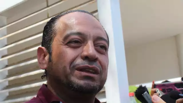 El dirigente estatal de Morena, Omar Pérez Avilés, acusó a Barrera Concha de condicionarle el voto a pescadores de Sisal