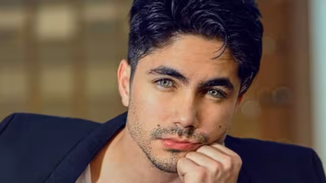 Sian Chiong, actor y cantante cubano de 30 años