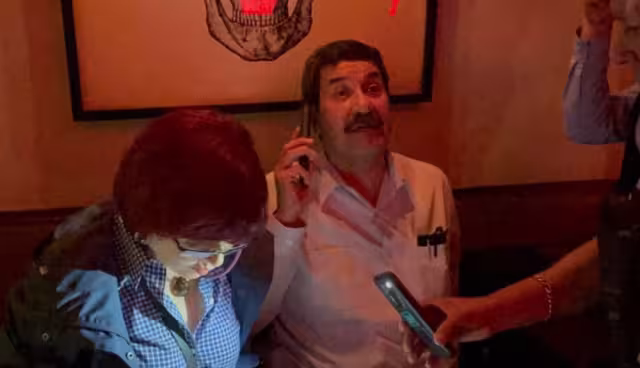 Momento de la detención de Javier Corral en CDMX