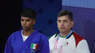 Él es el entrenador detrás de la medalla de plata de Prisca Awiti  en París 2024: ¡Es campechano!