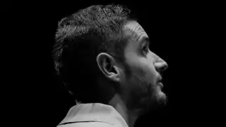 Salvan a Adrián Marcelo en La Casa de los Famosos México 2; memes reaccionan ante gala de eliminación