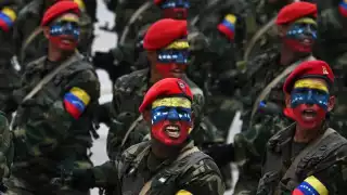 Maduro alerta de “amenaza histórica” mientras Venezuela exhibe una Fuerza Armada debilitada y politizada