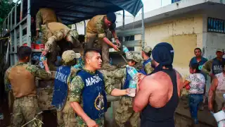 Ejército y Marina intensifican apoyo en zonas afectadas por lluvias: hay más de 12 mil elementos desplegados