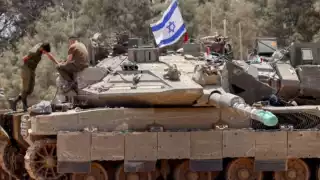 Israel admite errores en ataque que mató a 15 socorristas en Gaza