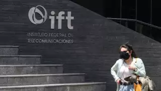 Morena propone organismo descentralizado para sustituir a Cofece e IFT