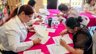 Falla en equipo deja a carmelitas sin Curp biométrica