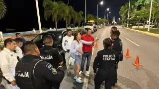 Operativo en Campeche deja cinco detenidos por alcohol y seis autos decomisados; mujer se pone agresiva