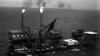 Precios del petróleo suben tras señales de flexibilización monetaria en China y tensiones en Medio Oriente