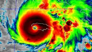 Huracán Melissa deja severos daños en Cuba, pega como categoría 3, y se dirige a Las Bahamas