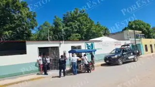Ancianito invidente termina en el hospital tras ser atropellado frente a panadería de Pomuch