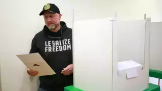 Voto Anticipado en EU Supera el 48% del Total de 2020 a un día la Elección