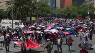 CNTE mantiene plantón en el Zócalo y reabre diálogo con Segob; exigen derogar la reforma educativa y la Ley del ISSSTE 2007