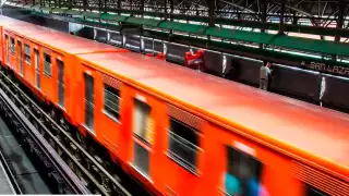 ¿Cuál es la multa que debes pagar si tienes relaciones sexuales en el Metro de la CDMX?