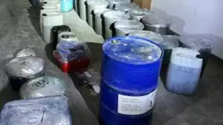 FGR asegura más de mil litros de presunta metanfetamina en Culiacán