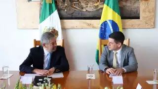 México confirma llegada de aviones Embraer en julio para renovar flota de Mexicana de Aviación