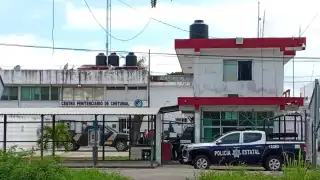 Trasladan al Cereso de Chetumal a 70 reclusos de Cancún