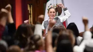 Claudia Sheinbaum impulsa paridad y justicia social: “Cuando llega una, llegamos todas”