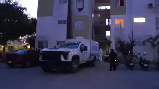Localizan cuerpo con signos de violencia dentro de departamento en Cancún