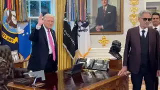 Andrea Bocelli le canta a Donald Trump en la Oficina Oval; ¿a qué fue el italiano?