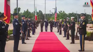 México y EU refuerzan cooperación militar: Secretarios de Defensa y Marina visitan el Comando Norte en Colorado