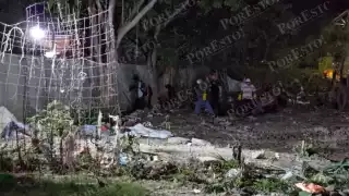 Retiran invasión de pepenadores de predio abandonado en el barrio de San Francisco en Campeche