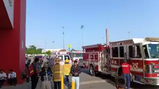 Incendio moviliza a elementos del Cuerpo de Bomberos en Chetumal