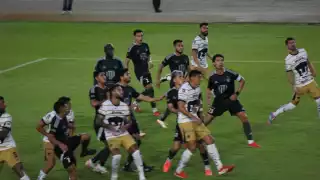 No se hacen daño Iguanas y Pumas en el Andrés Quintana Roo