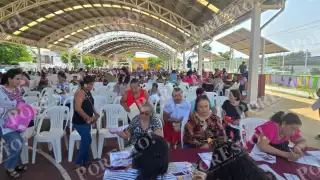 Más de mil 500 mujeres de Carmen reciben la Pensión para el Bienestar de 60 a 64 años
