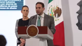 Salud garantiza abasto de medicamentos y ahorra más de 39 mil mdp con nuevos contratos, anuncia Eduardo Clark