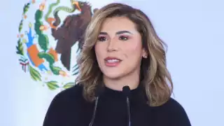 Sheinbaum exige explicaciones a EU por revocación de visas a  gobernadora de Baja California y su esposo