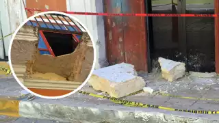 Se desploma balcón en el Centro Histórico de Campeche; temen nuevos derrumbes