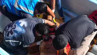 Sufre bañista grave lesión por la propela de una lancha cerca del arrecife en Puerto Morelos