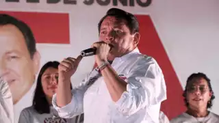 Joaquín Díaz Mena advierte que, de ser elegido como gobernador, no se olvidará del sur de Mérida