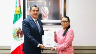 Sergio Salomón asume la titularidad del INM; Rosa Icela formaliza el relevo de Garduño