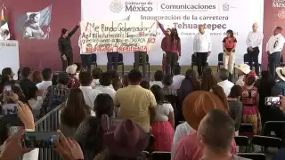 María Elena Ríos denuncia libertad de su agresor durante evento de Claudia Sheinbaum