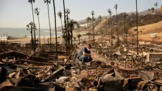 Incendios en Los Ángeles dejan 24 muertos y más de 150 mil evacuados