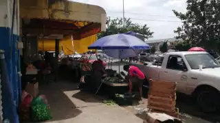 El robo hormiga provoca fuertes pérdidas económicas en los comercios semifijos del mercado Lázaro Cárdenas