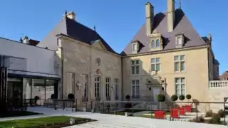 Otro museo en Francia es saqueado tras el robo millonario al Louvre: se llevaron monedas de oro y plata