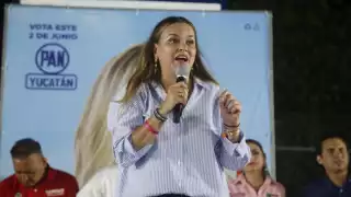 Cecilia Patrón Laviada asegura que mejorará las calles de la colonia Bojórquez en Mérida 
