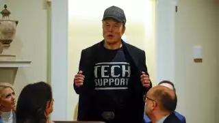 Implantes neuronales en lugar de celulares; la idea de Elon Musk para dar un paso más hacia el futuro